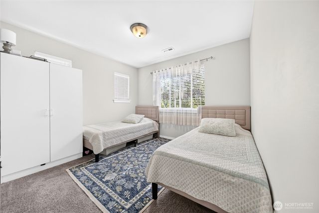 37217 29th Avenue S, Federal Way, WA 98003