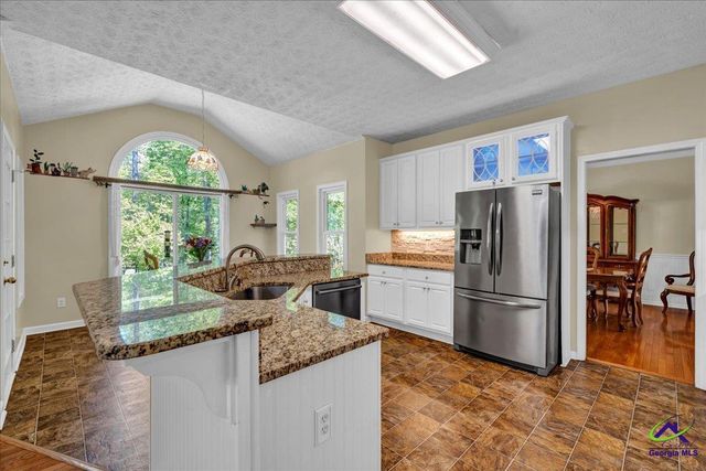 260 Kensington Drive, Sharpsburg, GA 30277