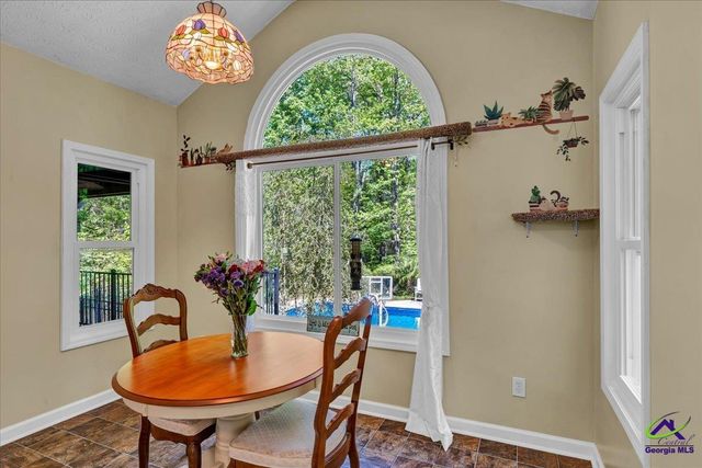 260 Kensington Drive, Sharpsburg, GA 30277