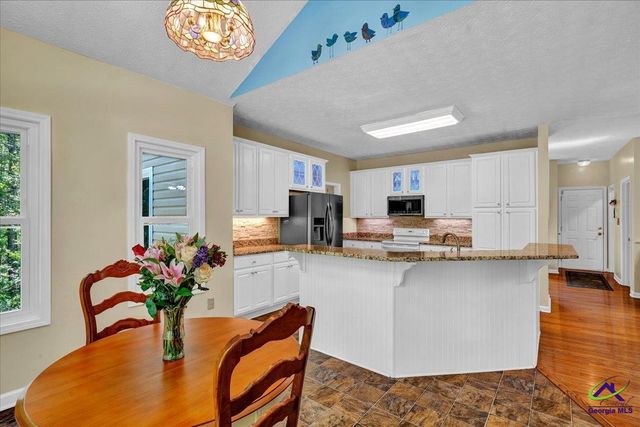 260 Kensington Drive, Sharpsburg, GA 30277