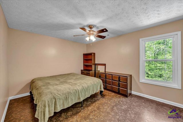 260 Kensington Drive, Sharpsburg, GA 30277