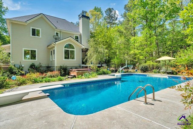 260 Kensington Drive, Sharpsburg, GA 30277