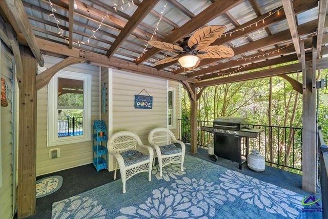 260 Kensington Drive, Sharpsburg, GA 30277