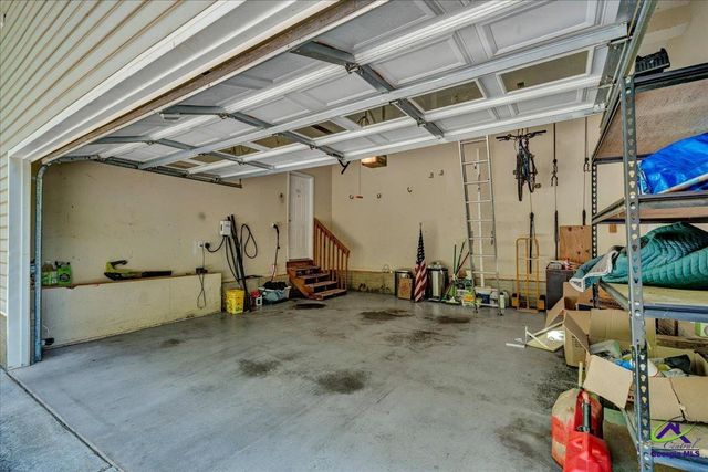 260 Kensington Drive, Sharpsburg, GA 30277