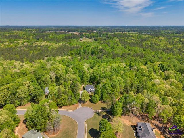 260 Kensington Drive, Sharpsburg, GA 30277