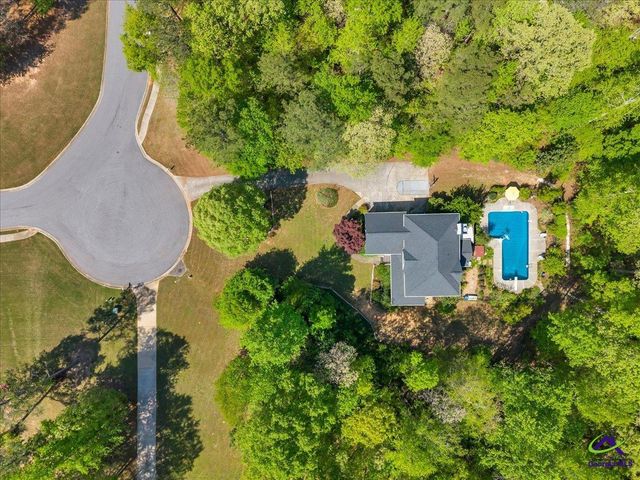 260 Kensington Drive, Sharpsburg, GA 30277