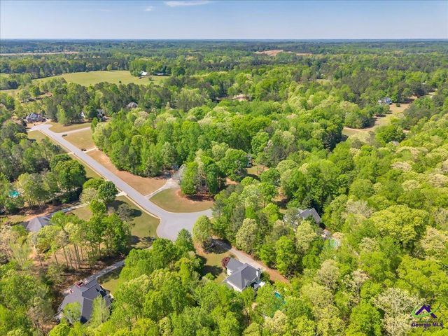 260 Kensington Drive, Sharpsburg, GA 30277