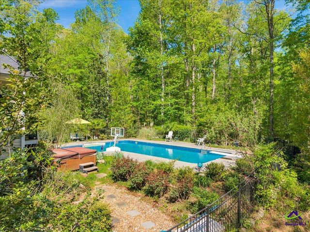 260 Kensington Drive, Sharpsburg, GA 30277