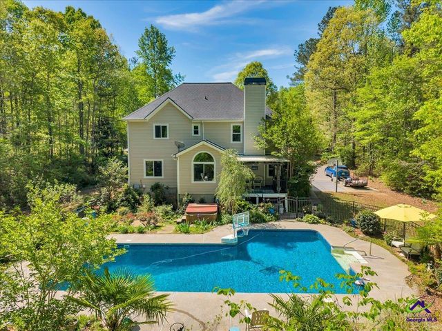 260 Kensington Drive, Sharpsburg, GA 30277