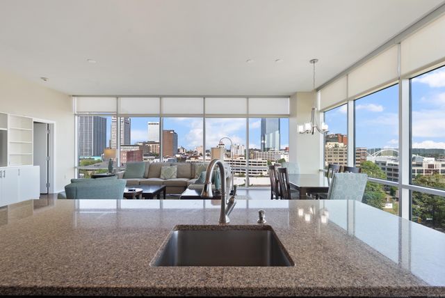 300 E 3rd St Apt 801, Little Rock, AR 72201