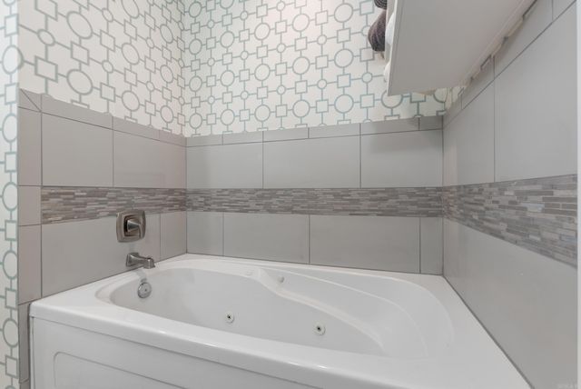 300 E 3rd St Apt 801, Little Rock, AR 72201