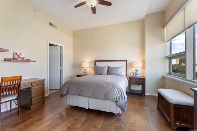 300 E 3rd St Apt 801, Little Rock, AR 72201