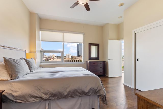 300 E 3rd St Apt 801, Little Rock, AR 72201