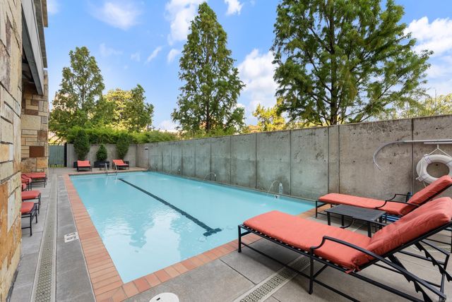 300 E 3rd St Apt 801, Little Rock, AR 72201