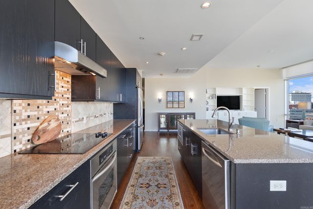 300 E 3rd St Apt 801, Little Rock, AR 72201