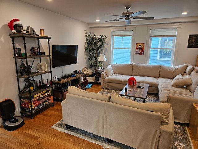 14 Fern Street 14, Boston, MA 02134