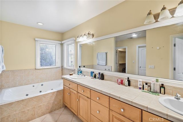 1807 10th, Manhattan Beach, CA 90266