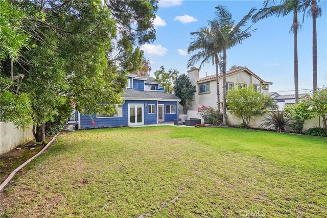 1807 10th, Manhattan Beach, CA 90266