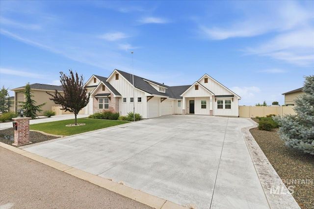 723 S Bristol Ln, Nampa, ID 83687