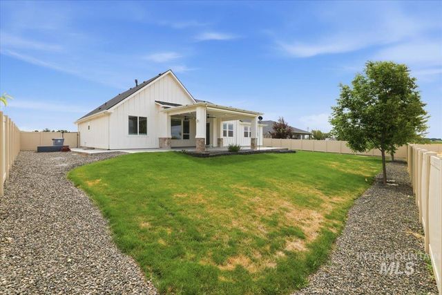 723 S Bristol Ln, Nampa, ID 83687