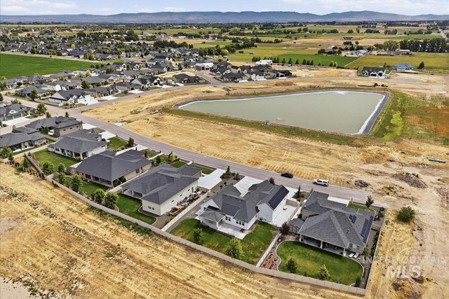 723 S Bristol Ln, Nampa, ID 83687