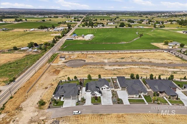723 S Bristol Ln, Nampa, ID 83687