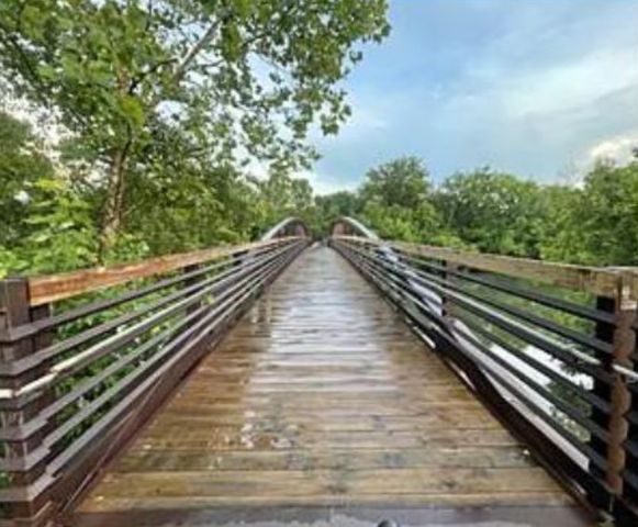 481 Jet Stream Dr, La Vergne, TN 37086