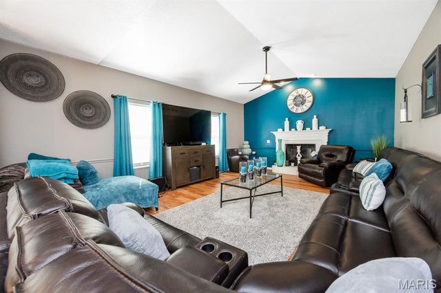 710 Victoria Lane, O'fallon, IL 62269