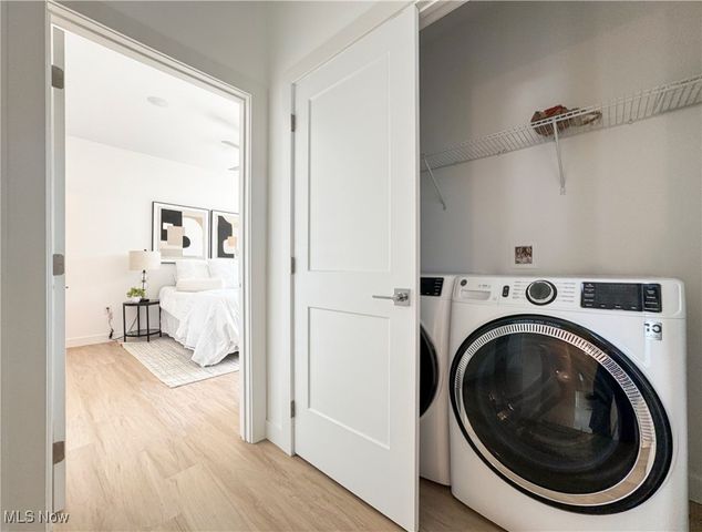 1369 W 74th Street, Cleveland, OH 44102