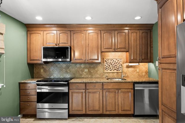 1 COMET WAY, Sewell, NJ 08080