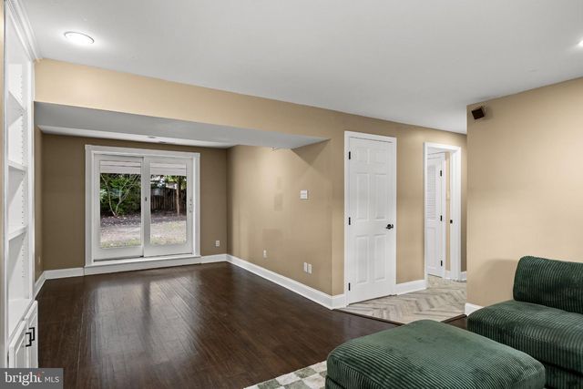 1 COMET WAY, Sewell, NJ 08080