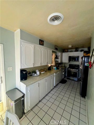 9778 Sharon Avenue, Riverside, CA 92503