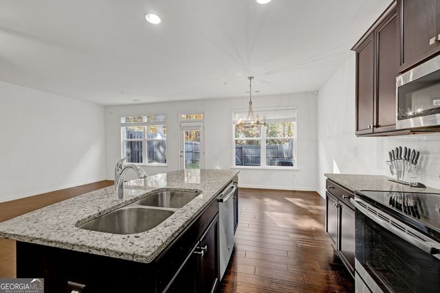 3920 Augustine Place, Rex, GA 30273