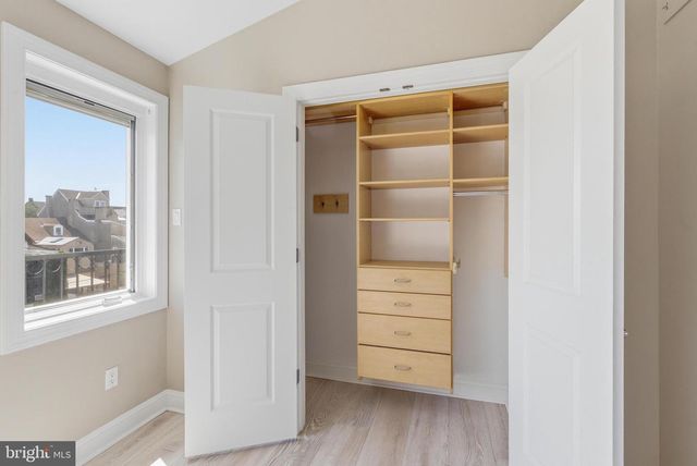 913 N LAWRENCE ST, Philadelphia, PA 19123