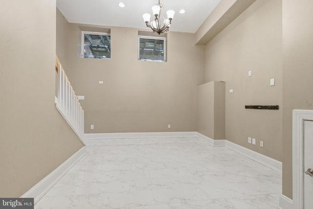 913 N LAWRENCE ST, Philadelphia, PA 19123