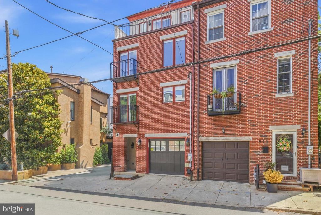 913 N LAWRENCE ST, Philadelphia, PA 19123