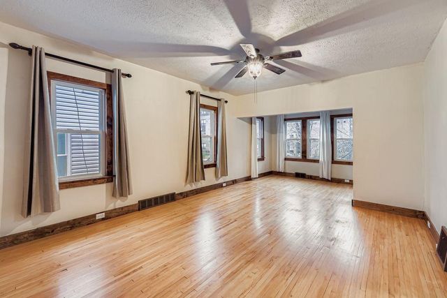 5324 48th Avenue S, Minneapolis, MN 55417