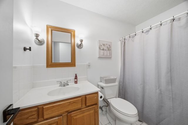 3020 Diamond Drive, Hobart, IN 46342