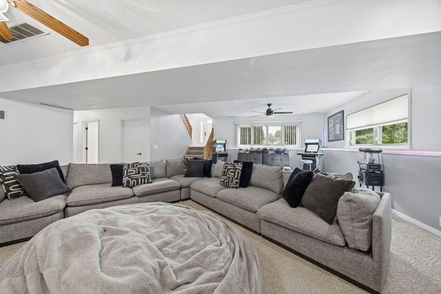 3020 Diamond Drive, Hobart, IN 46342