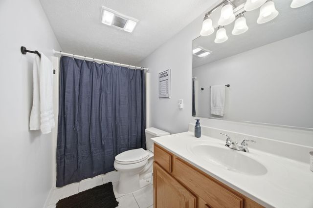 3020 Diamond Drive, Hobart, IN 46342