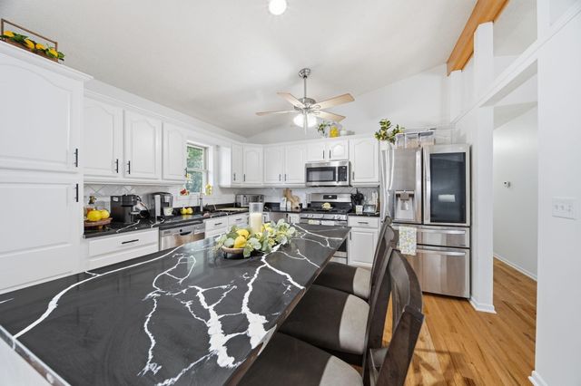 3020 Diamond Drive, Hobart, IN 46342