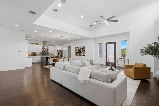 2704 Oak Park DR, Austin, TX 78704
