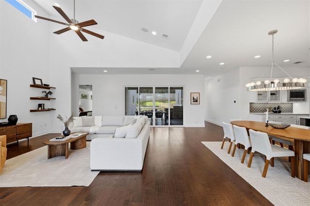 2704 Oak Park DR, Austin, TX 78704