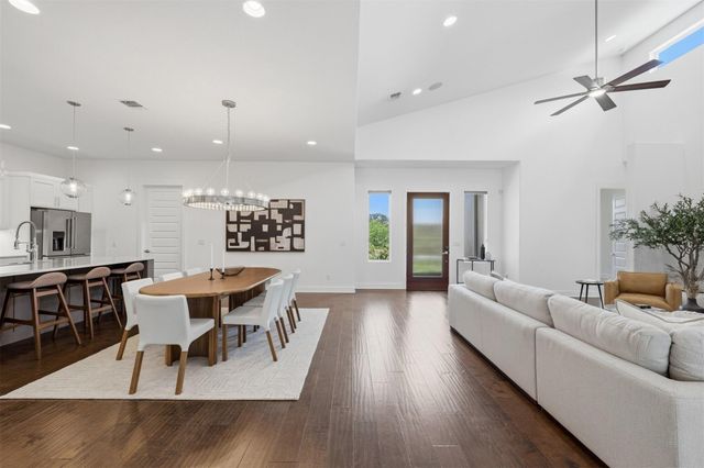 2704 Oak Park DR, Austin, TX 78704
