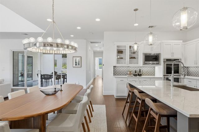 2704 Oak Park DR, Austin, TX 78704