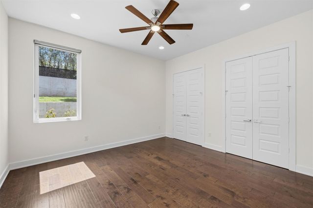 2704 Oak Park DR, Austin, TX 78704