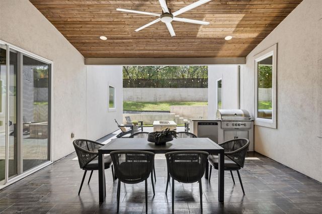 2704 Oak Park DR, Austin, TX 78704