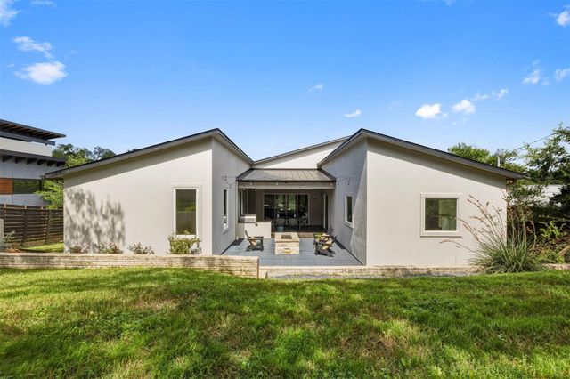 2704 Oak Park DR, Austin, TX 78704