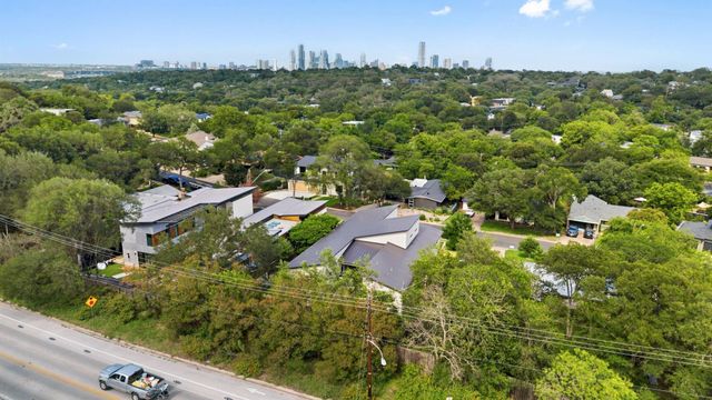 2704 Oak Park DR, Austin, TX 78704