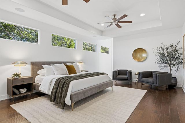 2704 Oak Park DR, Austin, TX 78704